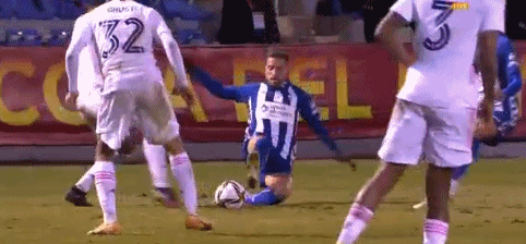 迪乌夫：齐沃经常和我交流帮我提高，高兴自己的机会越来越多