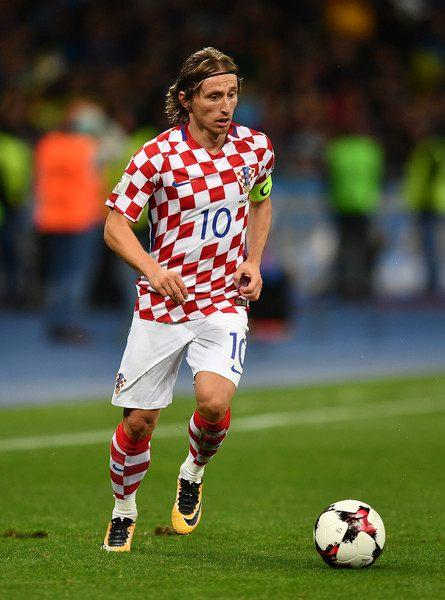 梁靖崑为妻儿“连吃带拿”！王楚钦力挺徐瑛彬