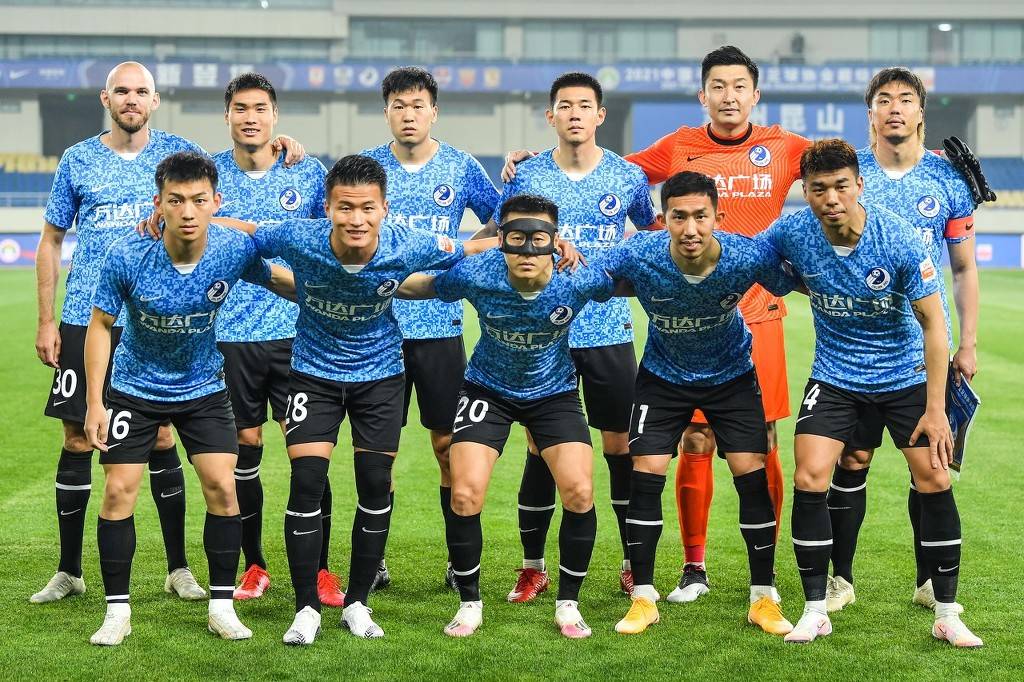 图片报：诺伊尔因伤无缘出战海登海姆，预计能在冬歇期后回归（德媒：诺伊尔因伤缺席对阵海登海姆，预计冬歇期后复出）